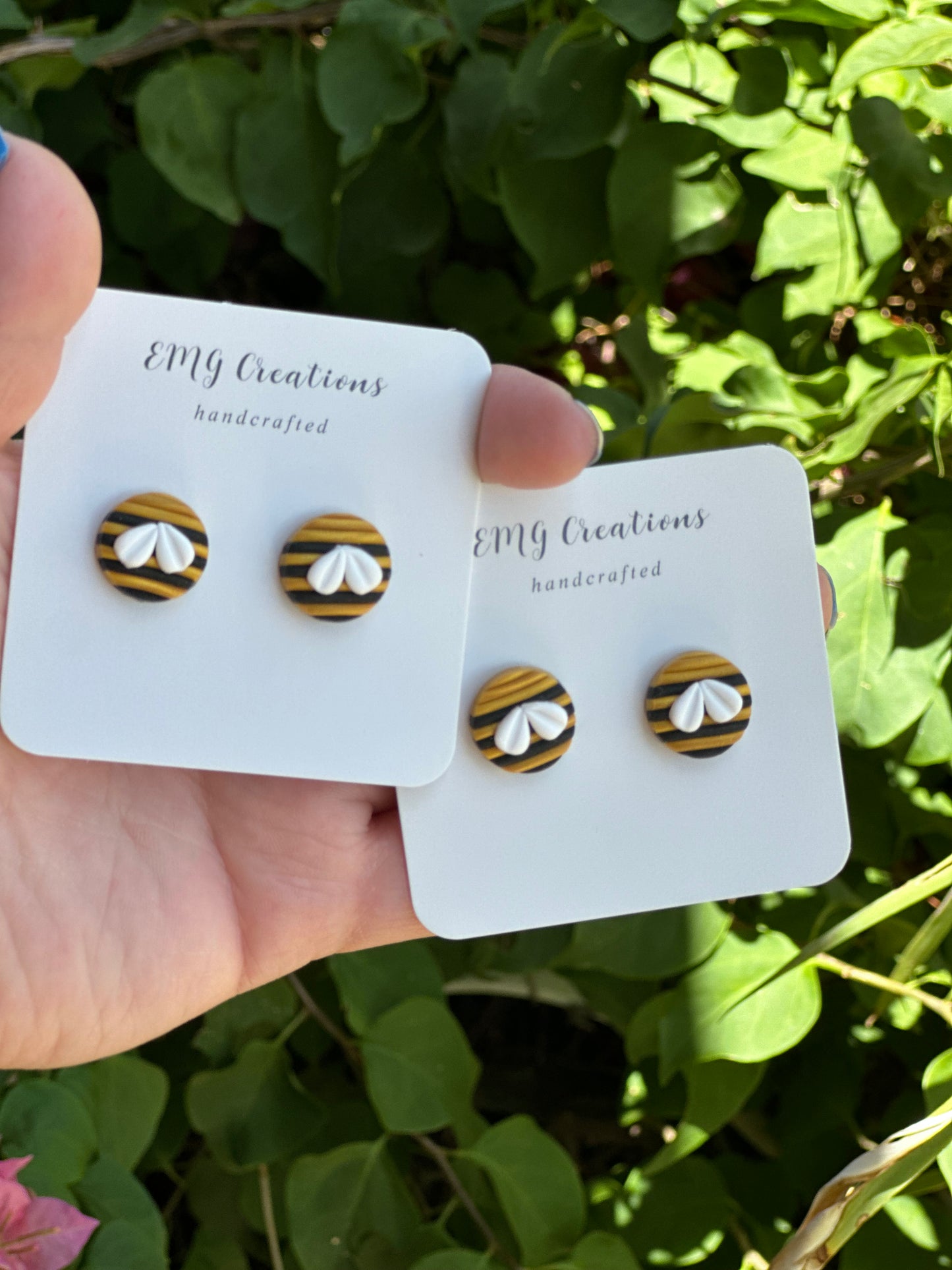 Bee studs